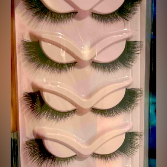 🖤👁️ 5 Pairs Faux Mink Cat Eye Effect Lashes 👁️🖤 Brand New in Packet - Picture 11 of 11
